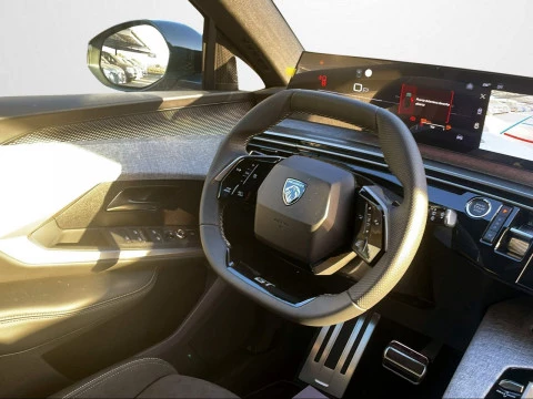 Peugeot 5008 Plug-in Hybrid 1.6 143KW GT e-DCS7