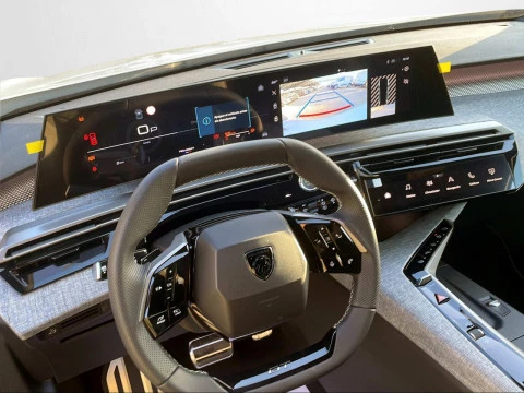 Peugeot 5008 Plug-in Hybrid 1.6 143KW GT e-DCS7