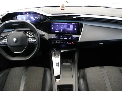 Peugeot 308 1.5 BLUEHDI 130 EAT8 ALLURE 5P