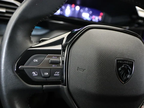Peugeot 308 1.5 BLUEHDI 130 EAT8 ALLURE 5P