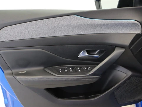 Peugeot 308 1.5 BLUEHDI 130 EAT8 ALLURE 5P