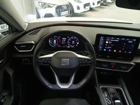Seat Nuevo León SP 1.4 e-Hybrid DSG S&S Xcellence Go L