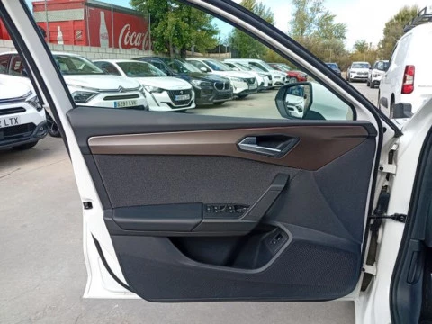 Seat Nuevo León SP 1.4 e-Hybrid DSG S&S Xcellence Go L