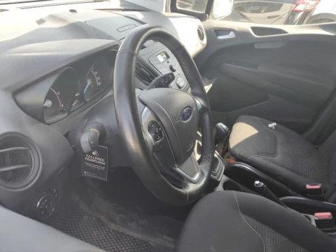 Ford Transit Courier Van 1.5 TDCi 71kW Trend