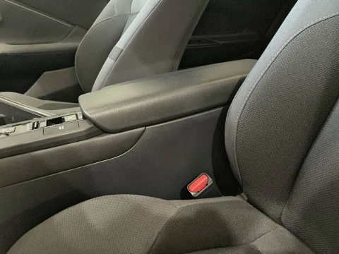 Toyota C-HR 1.8 140H Advance