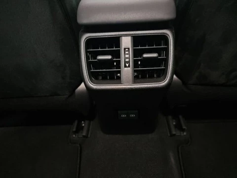 Lexus UX 2.0 300h UX Plus