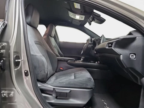 Lexus UX 2.0 300h UX Plus
