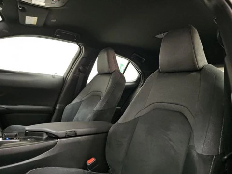 Lexus UX 2.0 300h UX Plus