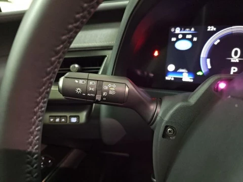 Lexus UX 2.0 300h UX Plus