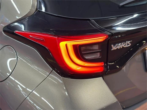 Toyota Yaris 120H 1.5 Active Tech