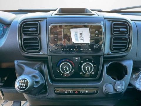 Opel Movano Furgón L2 H2 3.5T Diesel 140 Manual