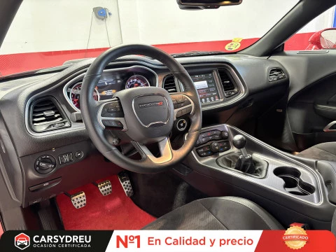 Dodge Challenger R/T scat pack