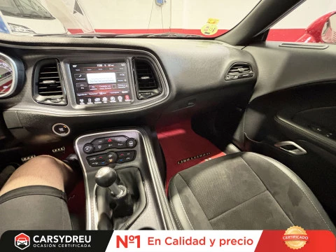 Dodge Challenger R/T scat pack