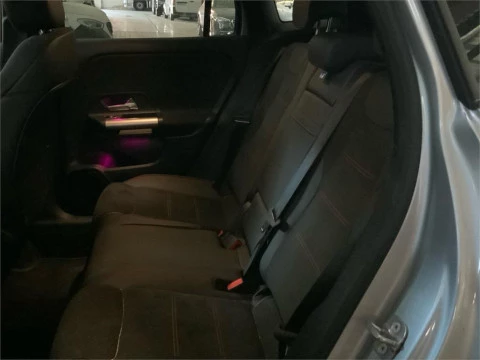 Mercedes-Benz GLA 200 D