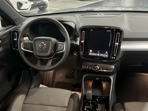 Volvo XC40 XC40 B3 PLUS BLACK EDITION