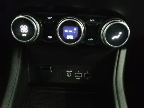 Renault Captur  Hibrido  E-TECH Hibrido Techno Fast Track 105kW