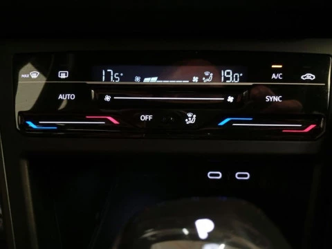 Volkswagen Taigo R-Line 1.0 TSI 81 kW (110 CV) DSG