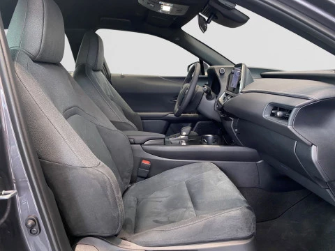 Lexus UX 2.0 300h UX Plus