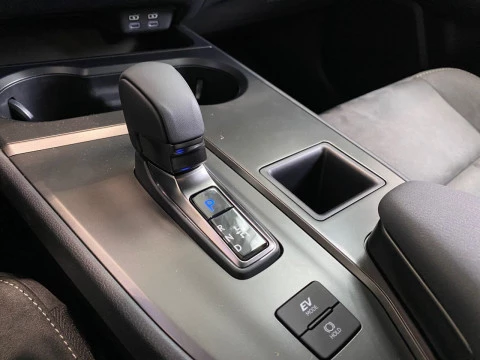 Lexus UX 2.0 300h UX Plus