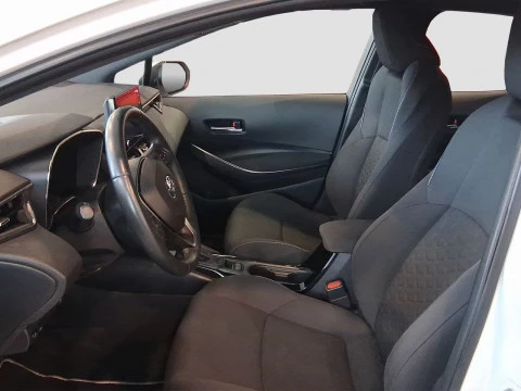 Toyota Corolla 1.8 125 H ACTIVE TECH E-CVT