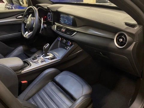 Alfa Romeo Stelvio 2.2 Diésel 154kW (210CV) Veloce Q4