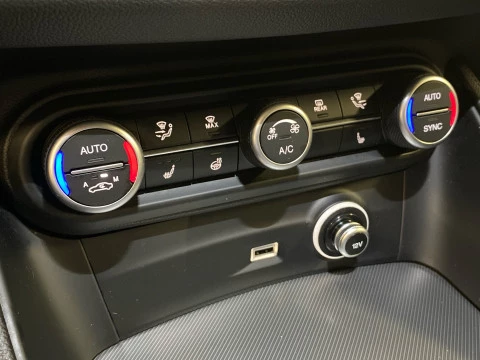 Alfa Romeo Stelvio 2.2 Diésel 154kW (210CV) Veloce Q4