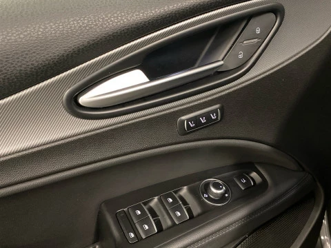 Alfa Romeo Stelvio 2.2 Diésel 154kW (210CV) Veloce Q4