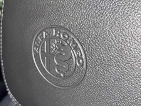 Alfa Romeo Stelvio 2.2 Diésel 154kW (210CV) Veloce Q4