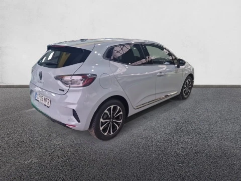 Renault Clio Techno full hybrid E-Tech 145 (103Kw)