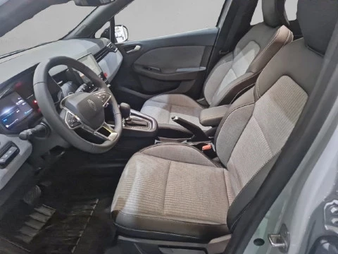 Renault Clio Techno full hybrid E-Tech 145 (103Kw)