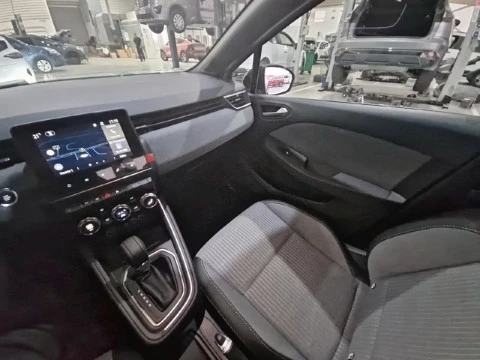 Renault Clio Techno full hybrid E-Tech 145 (103Kw)