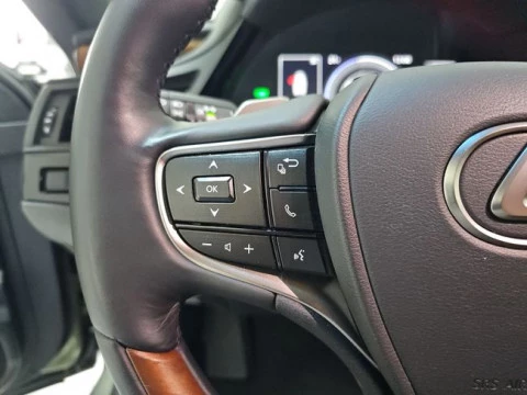 Lexus ES 2.5 300h Luxury