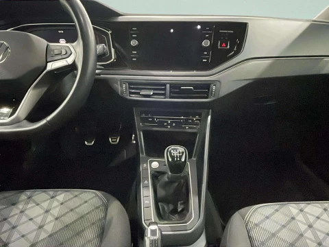 Volkswagen Polo 1.0 TSI 70KW R-LINE 95 5P