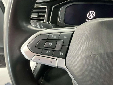Volkswagen Polo 1.0 TSI 70KW R-LINE 95 5P