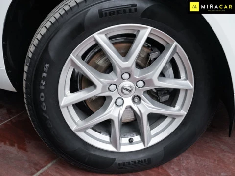 Volvo XC60 D3 Momentum 110 kW (150 CV)