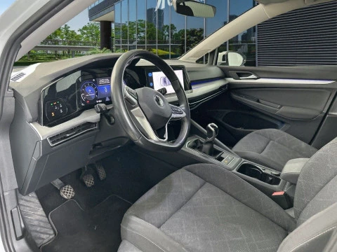 Volkswagen Golf Life 1.5 TSI 96kW (130CV)