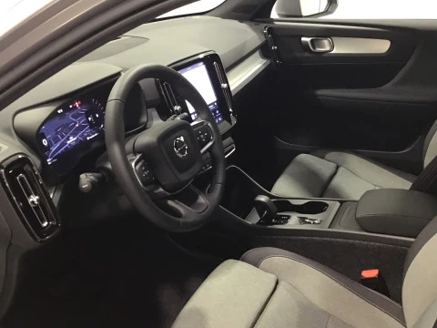 Volvo XC40 XC40 Core, B3 Mild hybrid, Gasolina