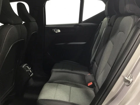 Volvo XC40 XC40 Core, B3 Mild hybrid, Gasolina