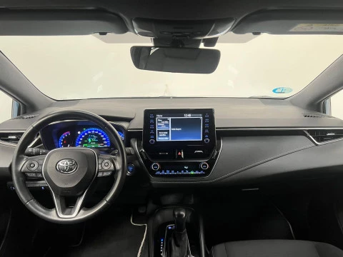 Toyota Corolla 1.8 125H ACTIVE TECH E-CVT