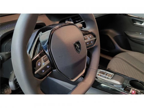 Peugeot 208 Allure HYBRID 100 eDCS6