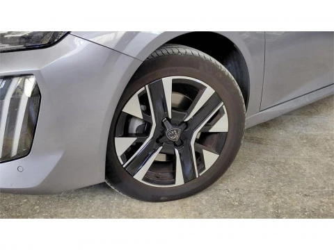 Peugeot 208 Allure HYBRID 100 eDCS6