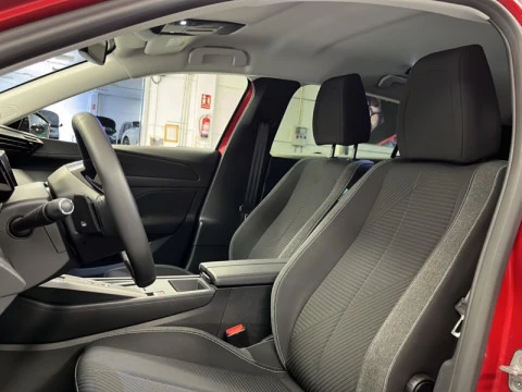 Peugeot 308 Nuevo  5p Style Gasolina 130 S&S EAT8