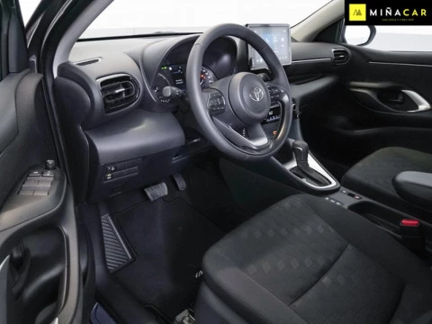 Toyota Yaris 1.5 120H Business Plus