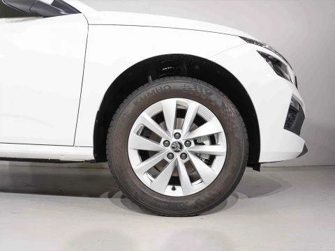 Skoda Kamiq 1.0 TSI 85kW (115CV) DSG SELECTION