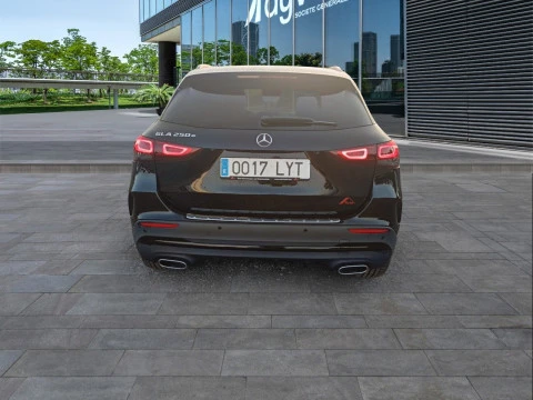 Mercedes-Benz GLA 250 e