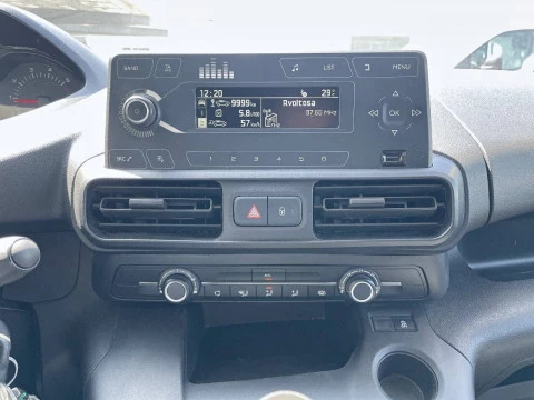 Peugeot Partner Pro Standard 600kg BlueHDi 73kW