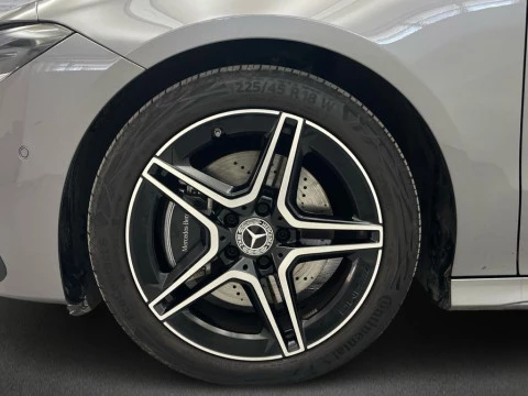 Mercedes-Benz CLA 220 d Coupé