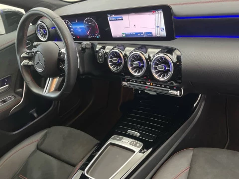 Mercedes-Benz CLA 220 d Coupé