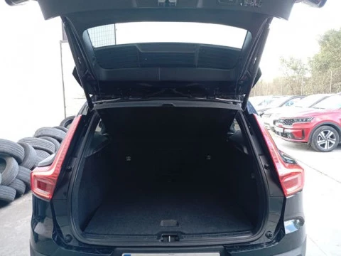 Volvo XC40 1.5 T4 Twin Recharge R-Design Exp Auto