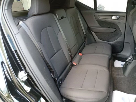 Volvo XC40 1.5 T4 Twin Recharge R-Design Exp Auto